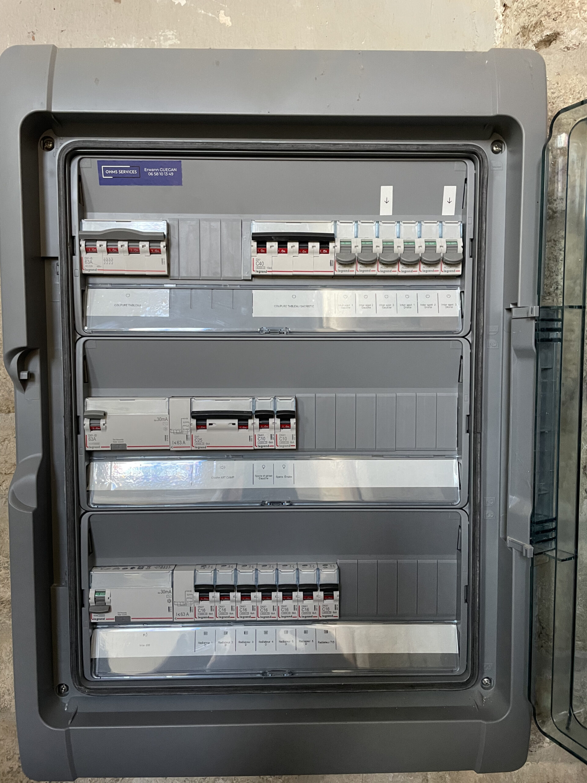 installation-tableau-electrique-josselin